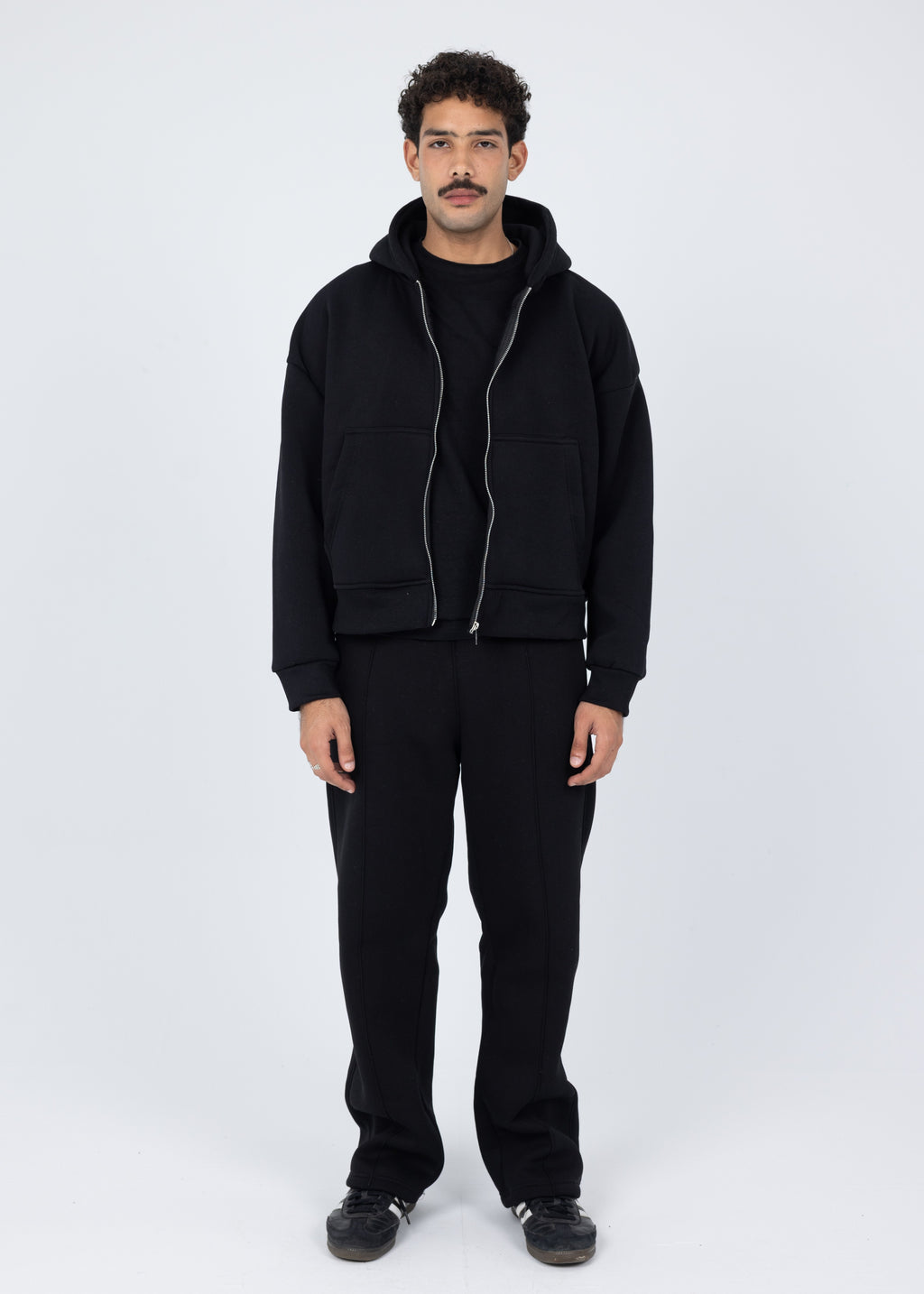 Blank Black Basic Sweatpants