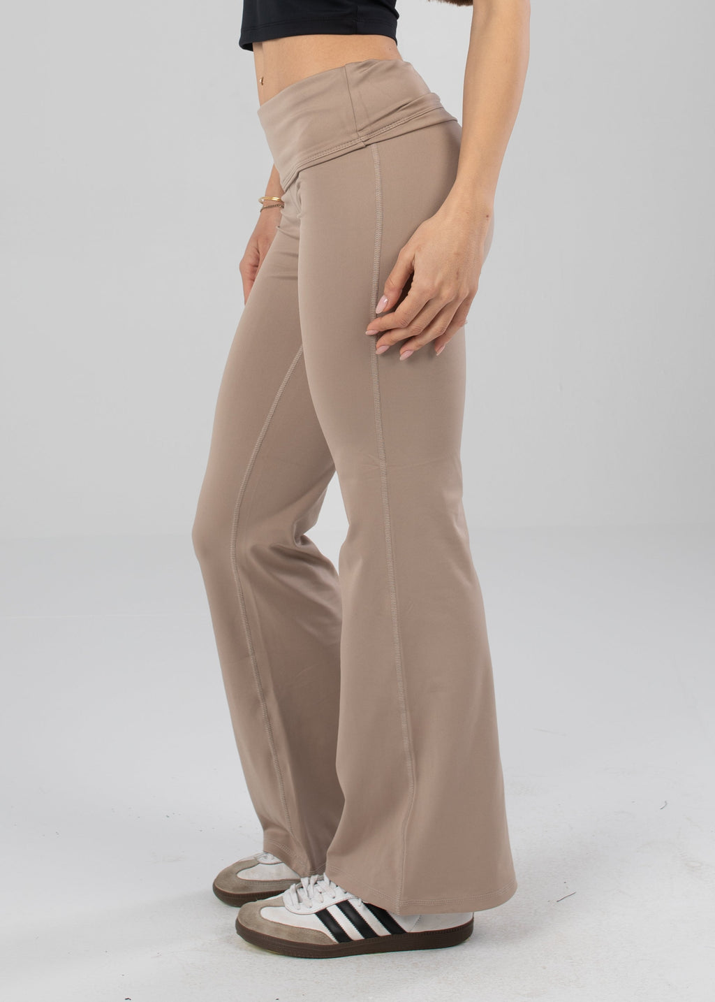 Brown (closest active match: Beige)