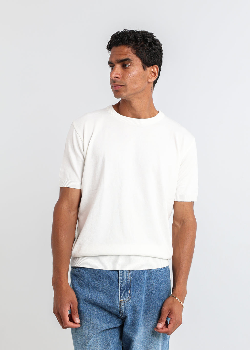Blank White Round Knitted