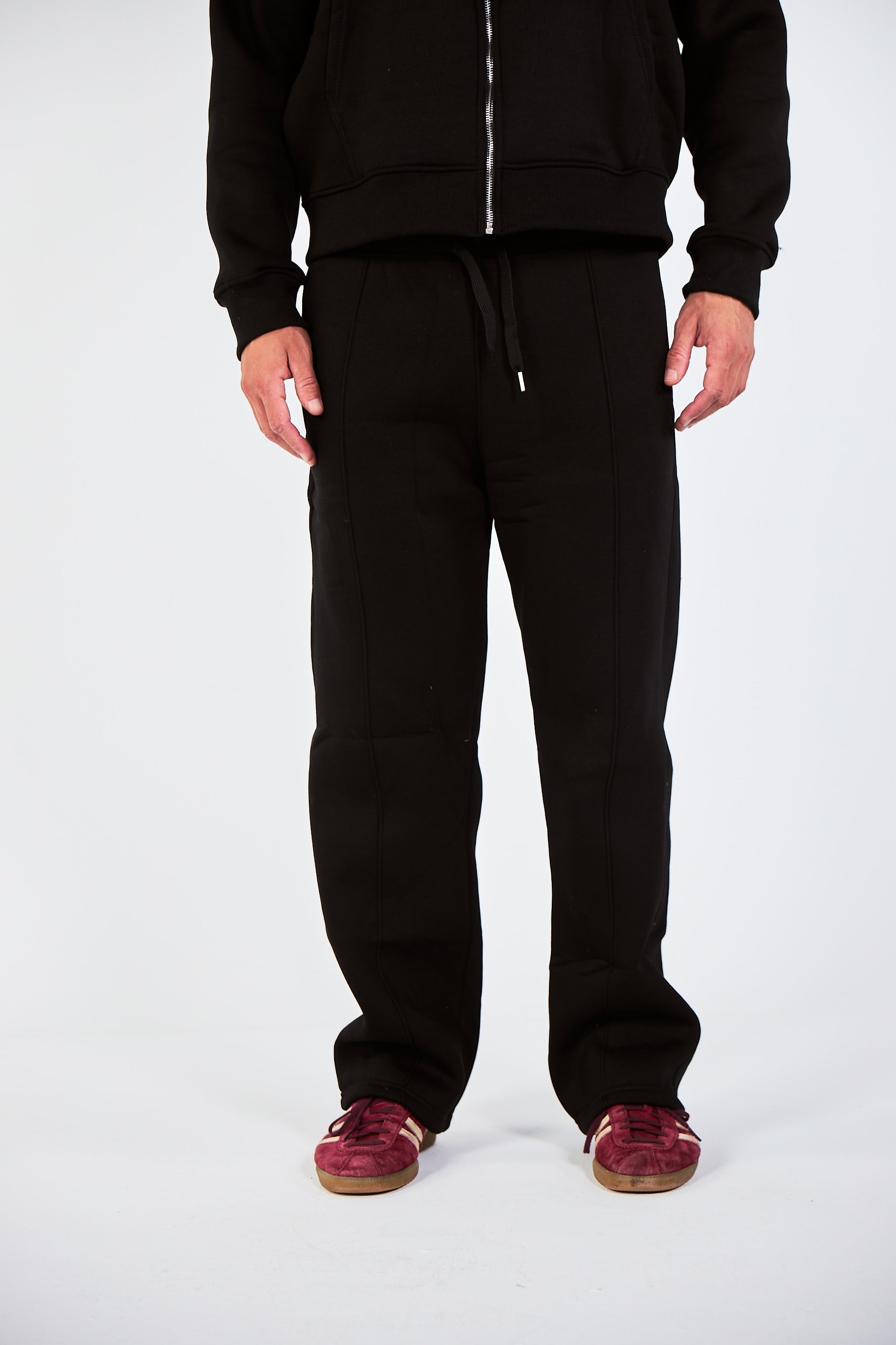 Blank Black Basic Sweatpants